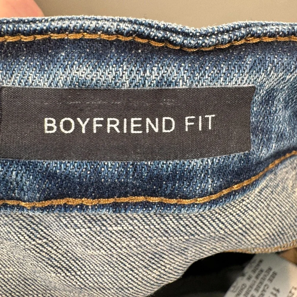 Judy Blue Boyfriend Fit Jean Size 11/30 JB88305 Destroyed Stretch Denim Mid Rise